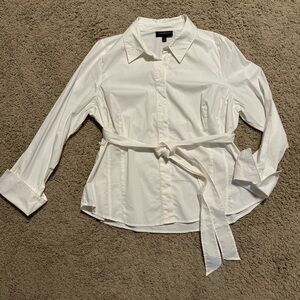 NWOT Lane Bryant white button down w removable self belt & French cuffs, sz 18